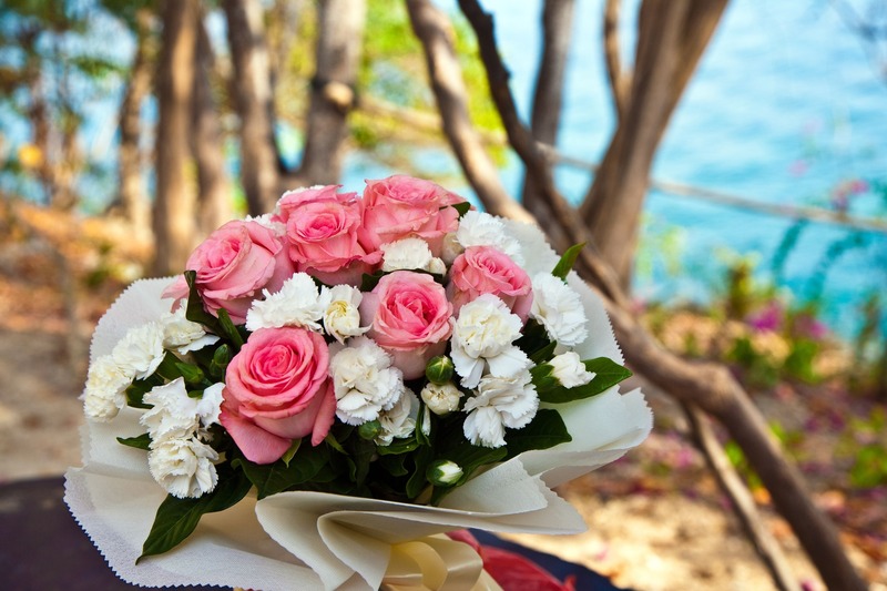 Beautiful and Fresh Flower Bouquets in Estero, FL by Heaven Scent Flowers